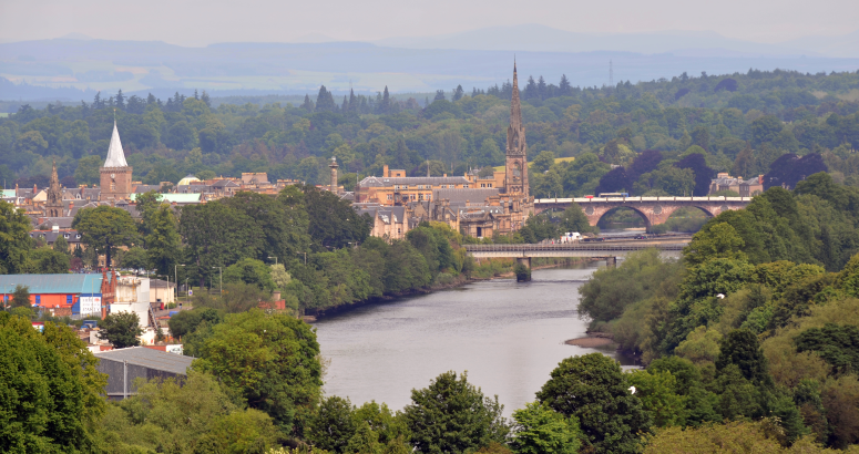 The River Tay flowing through the historic centre of Perth