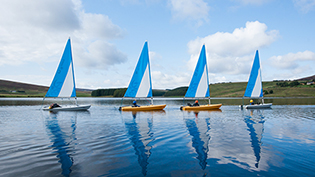 Sailing boats on a reservoir