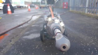 The high pressure water can be directed precisely where it is needed UHP Robot