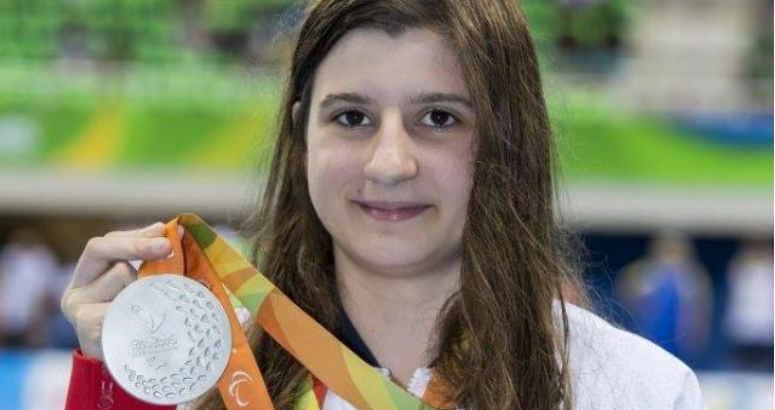 Abby Kane with her silver medal from the 100m backstroke at the Rio 2016 Paralympic Games